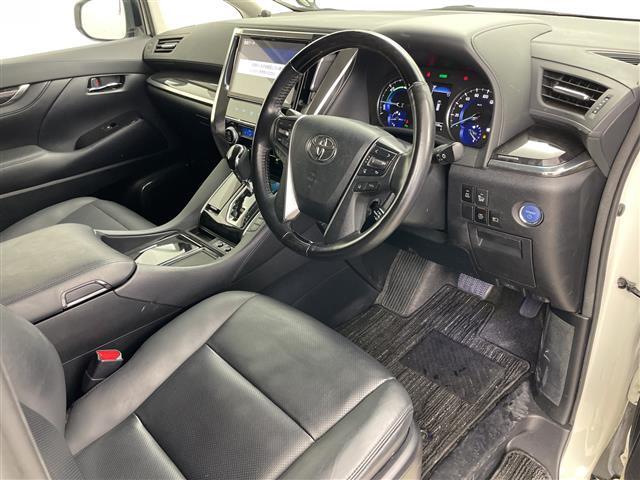 【インパネ全体】全方位で視界が広く、高い目線で運転もしやすいです！