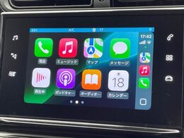 ●Apple　Car　Play：スマホとの有線接続で、ナビ・オーディオ再生などスマホのアプリ機能が画面でも使える便利機能です！