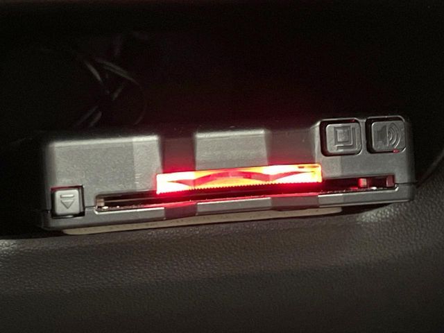 ●ETC車載器（アンテナ分離型音声案内タイプ）：お引き渡し時には再セットアップを実施後、お渡しいたします。マイレージ登録に関してもお気軽にスタッフまでお尋ねください。