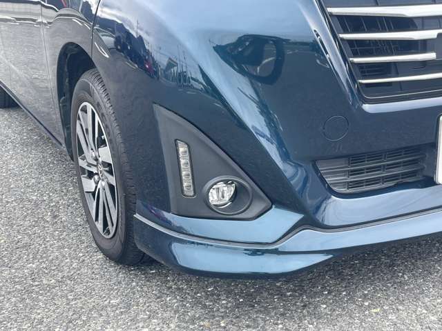 ライトの黄ばみもなくキレイな状態を保たれております。