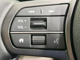 【アダプティブクルーズコントロール】高速道路での長距離走行が楽に！！自動で速度を保つクルーズコントロールが、衝突軽減システムと連携し、前方の車両を感知して車間を保つように速度調節してくれます！！