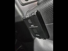 【ETC】で高速道路もスムーズに乗り降り可能で、ご納車直後からの遠距離ドライブも可能です。