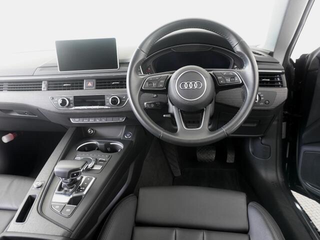 Audiのインテリアはエクステリア同様、優れたデザイン性とクオリティ、そして機能性を兼ね備えております。