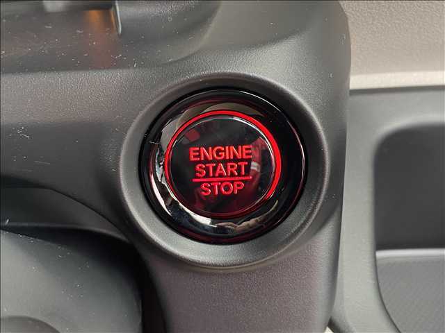 ★★★埼玉最大級の未使用車在庫数を誇るレディバグ！大量仕入れにより、お客様におトクな「低価格」でのご紹介が可能となっています。★★★