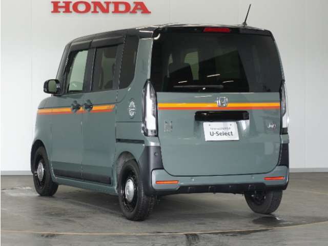 ◆障害物センサー◆車庫入れの時などに近くに障害物がある場合、障害物までの距離を音で知らせてくれます。