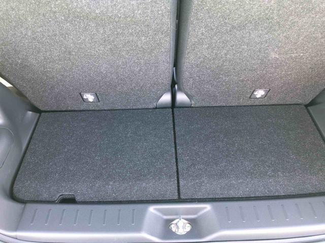 荷室空間も広く、シートアレンジもできるので使い分けできます。