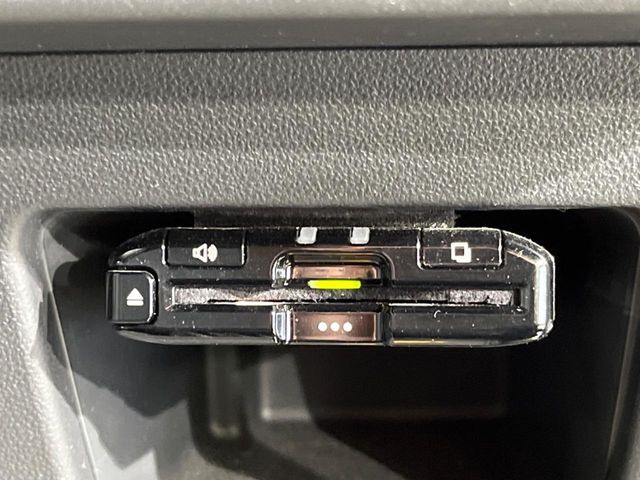 【ETC】高速道路の料金所をストレスなく通過！話題のスポットやサービスエリアに多い「スマートIC」利用時は必須のアイテムです。当店でセットアップを実施、ご納車当日からすぐにご利用いただけます！