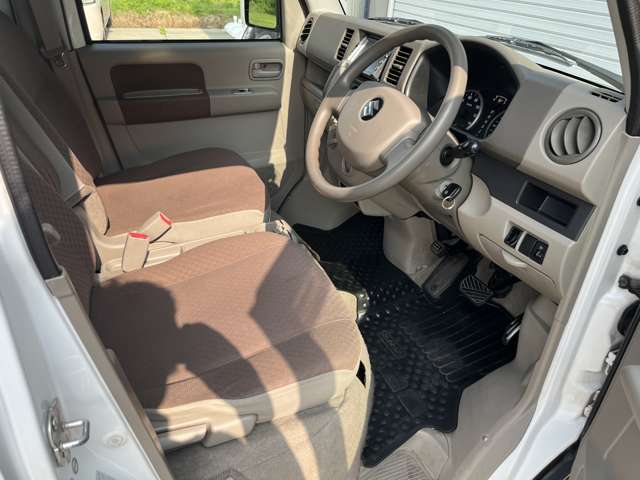 仕事車などで使われていたお車ではないので状態もいいです♪