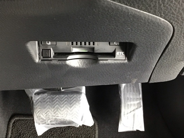 ETC付いてます。ETCが使用可能な道路通行料はキャッシュレスでスマートに走行できます。再セットアップして納車致します