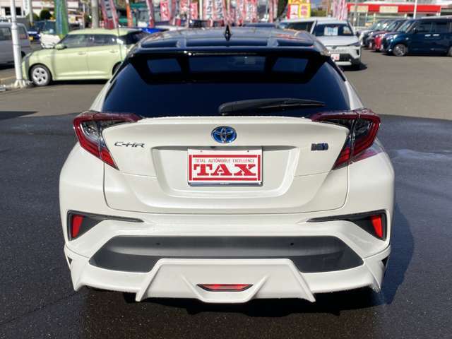 キズやへこみ、板金修理もタックス宮城野にお任せください♪　タックス宮城野では、自社板金工場を保有しております。　数台の代車も完備♪もちろん無料です♪　お困りの際は、是非ご相談下さい！