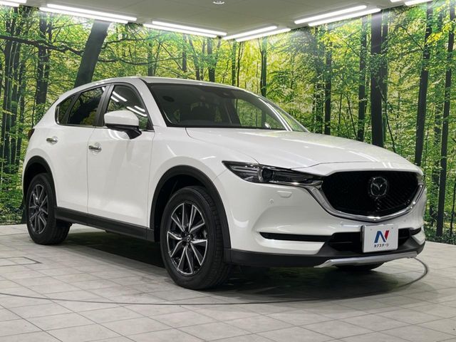 大好評のボディコーティング「弾スプラッシュコート」もご納車までに施工可能。通常のガラスコートと異なる、耐久年数6年の無機質ガラスコーティングが、ボディをキレイな状態に保ってくれます。