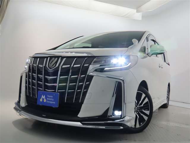 高輝度で点灯速度が速く、しかも消費電力の少ないLEDヘッドライトが装備されています！LEDの明るい光が走行中の視界の確保をサポートして、夜のドライブがより楽しく安全に運転できます♪