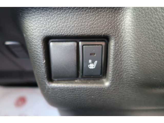 オートベル東バイパス店・オートベル浜線バイパス嘉島店・オートベルサンロードシティ人吉店の熊本県下3店舗に総在庫常時800台以上を展示しております。