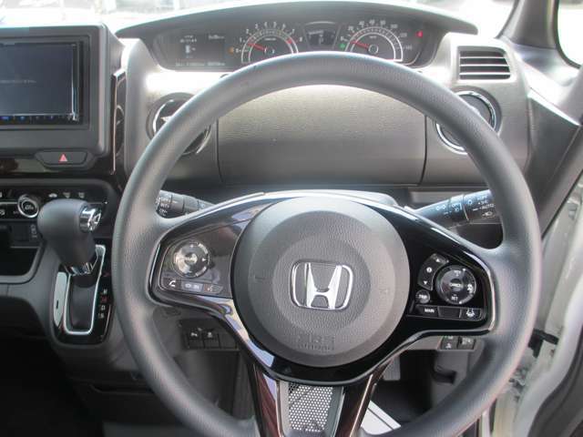 HondaSENSING！追従機能やレーンキープ手元のボタンで操作します！