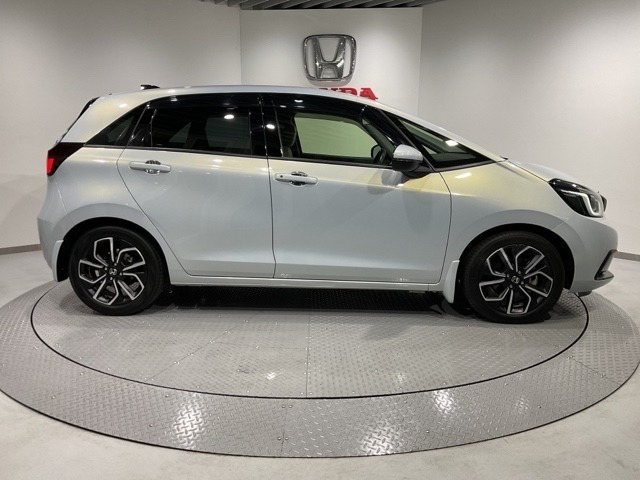 Honda認定中古車ディーラーだからこそ「安心 安全 信頼 満足」のサービスを提供いたします。保証制度やメンテンスパックはもちろん、安心のための自動車保険にJAFなども取り扱っております。