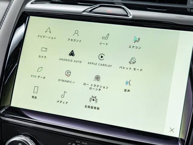 アップルカープレイやアンドロイドオートに対応！運転中にあなたがスマホでしたいことを車載ディスプレイで直接操作可能。運転に集中しながら行き方を調べたりメッセージの送受信、音楽を聴くなど多様な操作が可能！