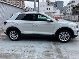 （サイドシルエット）ドアとボディーの隙間などをご覧頂くと、他社とは一線を画す精度の高さに気付かれると思います。