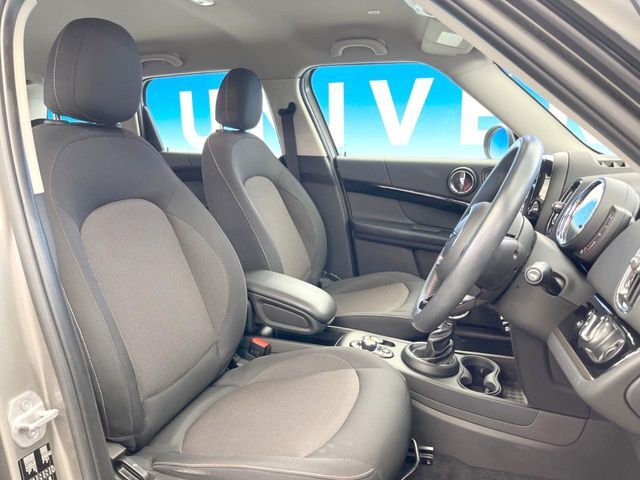 ●シートの使用感：破れ・へたりも少なく、ご覧の通りきれいな状態を維持しております。また、室内クリーニング・コーティングもご用命いただけます。