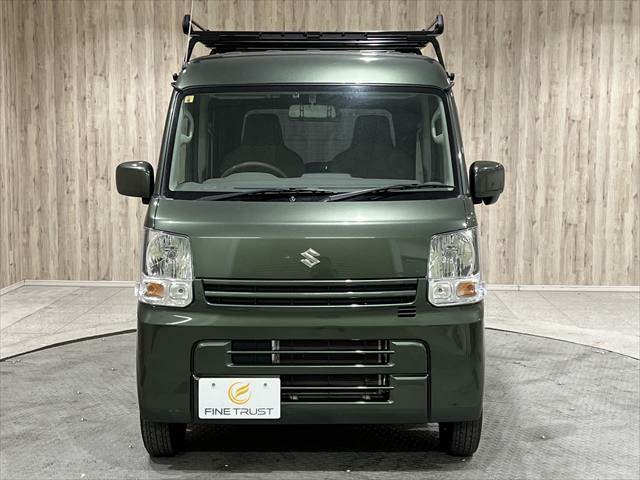 当社自慢のお車です。機関・装備点検・走行テスト済みです♪横にこの車のセールスポイントを、写真と説明でアピールしてあります♪まずはご覧になってください。