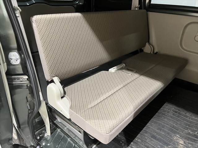 ☆運転席側2列目