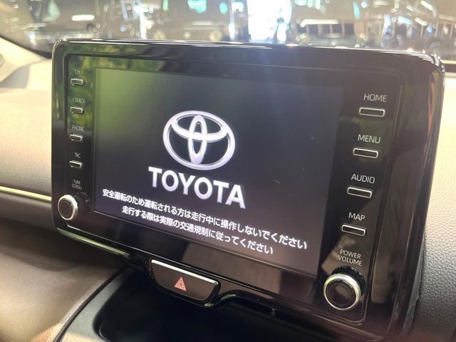 【ディスプレイオーディオ】お持ちのスマホやMP3プレイヤーとの無線接続で音楽再生が可能！コードで繋ぐわずらわしさも無く、手軽にお気に入りの音楽を楽しめます。
