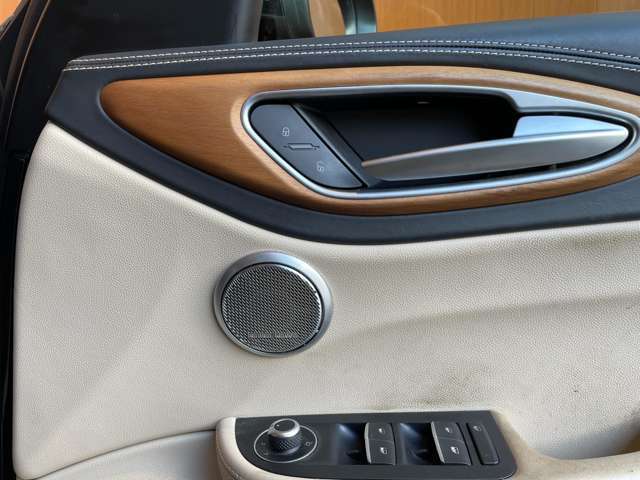 ぜひ厳選したドイツプレミアムブランドのお車を、見て・触って・比べてください！