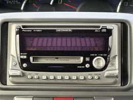 こちら運転席周りの操作部分の写真になります。各部しっかり動作の確認をしておりますので、ご安心だくさい。また、第三者機関の鑑 定書もありますので、そちらも併せて、ご確認いただければ幸いです！