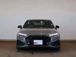 Audi A4 45 TFSI quattro S line/プライバシーガラス/Audi rings ＆ ブラックスタイリング/アルミホイール 5Vスポーク スターデザイン マットチタンルック ポリッシュト 8.5Jx19
