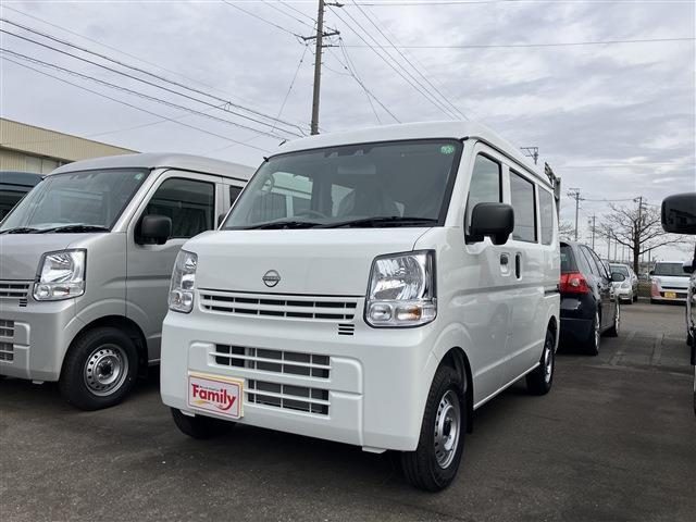 【オールメーカー新車・未使用車 取り扱い専門店】 岐阜県内に3店舗展開中！！ 県内最大級の総在庫800台の大型展示場でお待ちしております♪