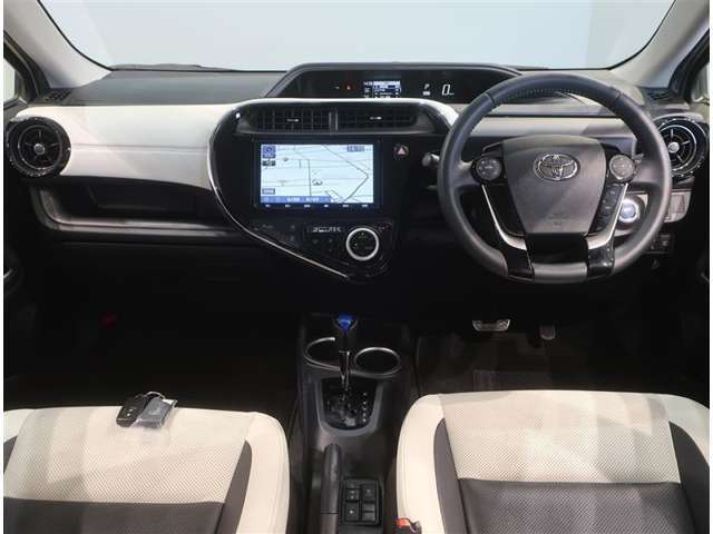 『まるごとクリーニング』施工済みで、キレイ・清潔な車となっております。