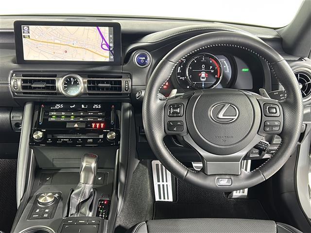 【ハンドル】『ハンドル/ステアリング』の画像になります。写真の内容に関してご不明点、ご質問等がございましたらお気軽にガリバー店舗までお問い合わせください。