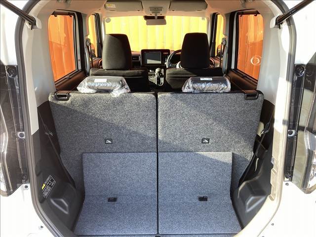 幅広いスペースを確保！倒してご利用いただければレジャー使いでも、普段の買い物でも多くのものを積み込めます。