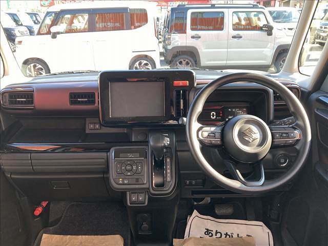 弊社ではお好きなナビ（純正品・社外品問わず）お取り付け可能です。ナビの機能やサイズ等のご相談に対応できますのでご自身の希望すぐナビを取り付け可能です。もちろん、オーディオでも可能です♪