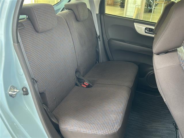気になる車はすぐにお問い合わせください！画面右側の0066から始まる無料ダイヤルからお問い合わせ下さい！専門スタッフがお車のご質問にお答えいたします！