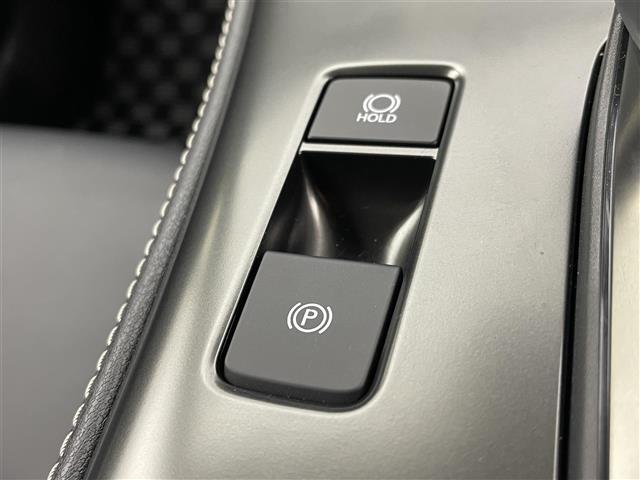 【運転席操作部】快適なドライブを楽しむための機能が装備されています！運転席から触れるので、使いやすいです！除菌プランいれていただくと、さらに清潔で安心していただけます！