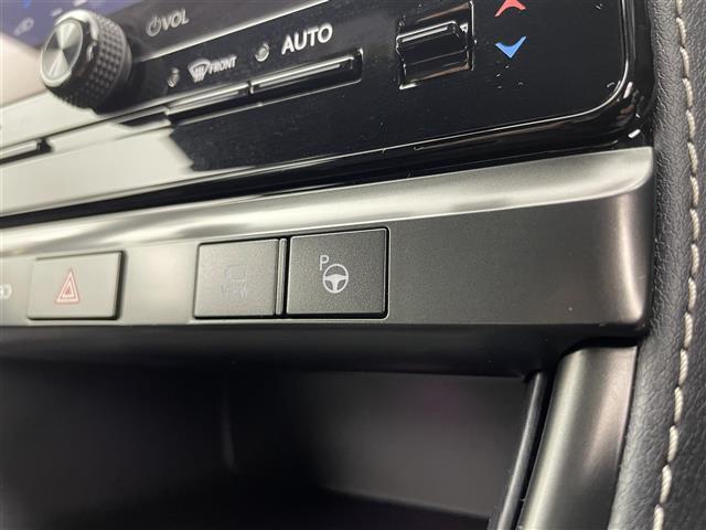 【運転席操作部】快適なドライブを楽しむための機能が装備されています！運転席から触れるので、使いやすいです！除菌プランいれていただくと、さらに清潔で安心していただけます！