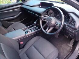 「この車の写真をもっと見たい」「状態が気になる」「この装備はついている？」どんな小さな疑問でもお気軽にお問い合わせください！