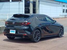 全国に店舗を展開しているのでどこでもお取り寄せが可能です！この車が気になるけど遠方だから・・・と諦める必要はありません！※別途陸送費が必要です。