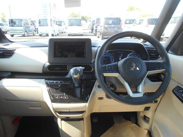 各種ナビゲーション取り扱ってます。スタッフまでご相談ください。