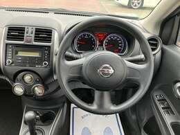 クリーニング済みですので運転席まわり綺麗です。