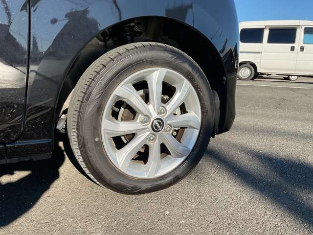 納車後に無料1ヶ月点検あります。全国の日産販売会社で受けれます。