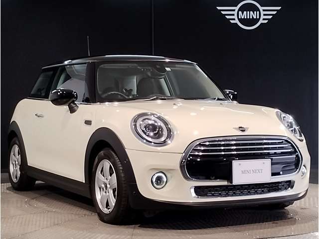 MINI認定中古車は第三者品質評価制度も採用しております。AIS方式による車両品質評価制度も導入し公平な車両コンデション評価を行うことにより車両品質の透明性を高めると同時に更なる信頼と安心をお届けします