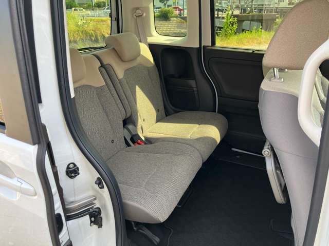 納車の前にはエンジンオイル、オイルエレメント、エアクリーナー、クーラント、バッテリー、ワイパーゴムのチェックまたは交換を行います！