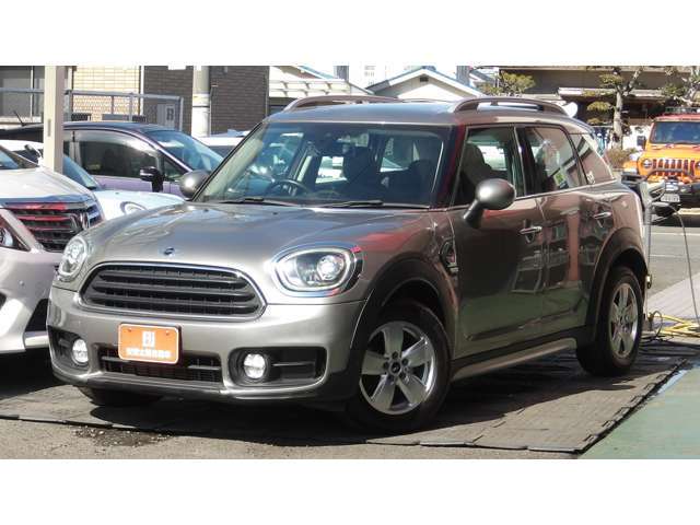 ■特典1■購入後はエンジンオイルの交換がずっと無料になります■車検ごとの継続でオイル交換がずっと無料になるお得なサービスです■その際、お車の気になる所があれば専門の整備スタッフが無料で診断します■