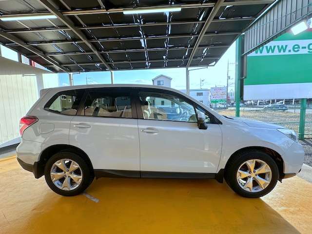 当社では中古車の他に、新車に月々6千円台から乗れる「スマート定額プラン」をご用意しております！毎月のお支払金額に車検代や毎年の税金も含んでます！詳しくは【http://www.e-g-a.co.jp/newcar_lp】にアクセス！