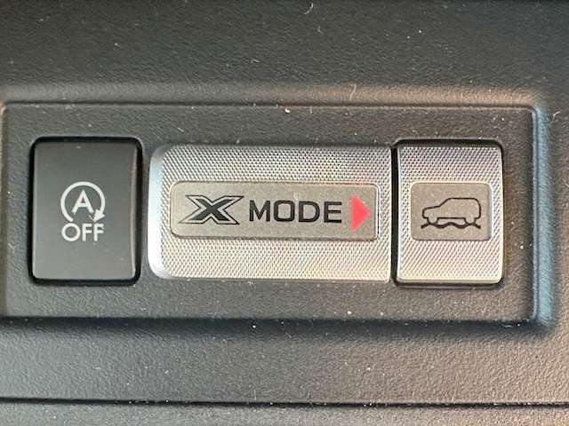 X-MODE搭載！VDC（横滑り防止装置）やAWDの駆動配分、ブレーキなどを統合制御し、滑りやすい路面でも瞬時に路面をとらえて脱出することができます。