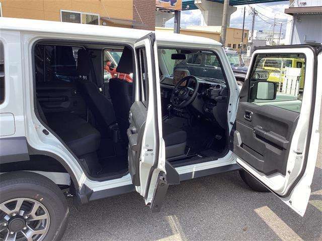 ■□■□■ 登録（届出）済未使用車はノルマ達成のために作られた走行100km未満、かつ初度登録または初度届出された車両でいわゆるアウトレット車です！■□■□■