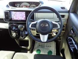 おおらかな面に包まれた、ナチュラルで居心地の良い空間を演出し、センターメーターの採用で、運転席周りをすっきりさせ、見晴らしの良さを実現！