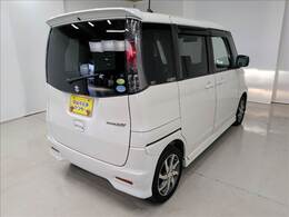 スズキ　パレットSW　TS　2010年　には、専用デザインのフロント・リアバンパーやサイドスカートなどのエアロパーツを装備。車体の空気抵抗を減らすことで、走行安定性とスタイル性◎