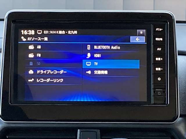 フルセグTV☆9インチ純正メモリーナビで知らない街もスムーズに行くことが出来ます。